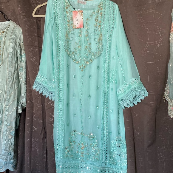 Guzel branded shalwar kameez - Picture 1 of 7